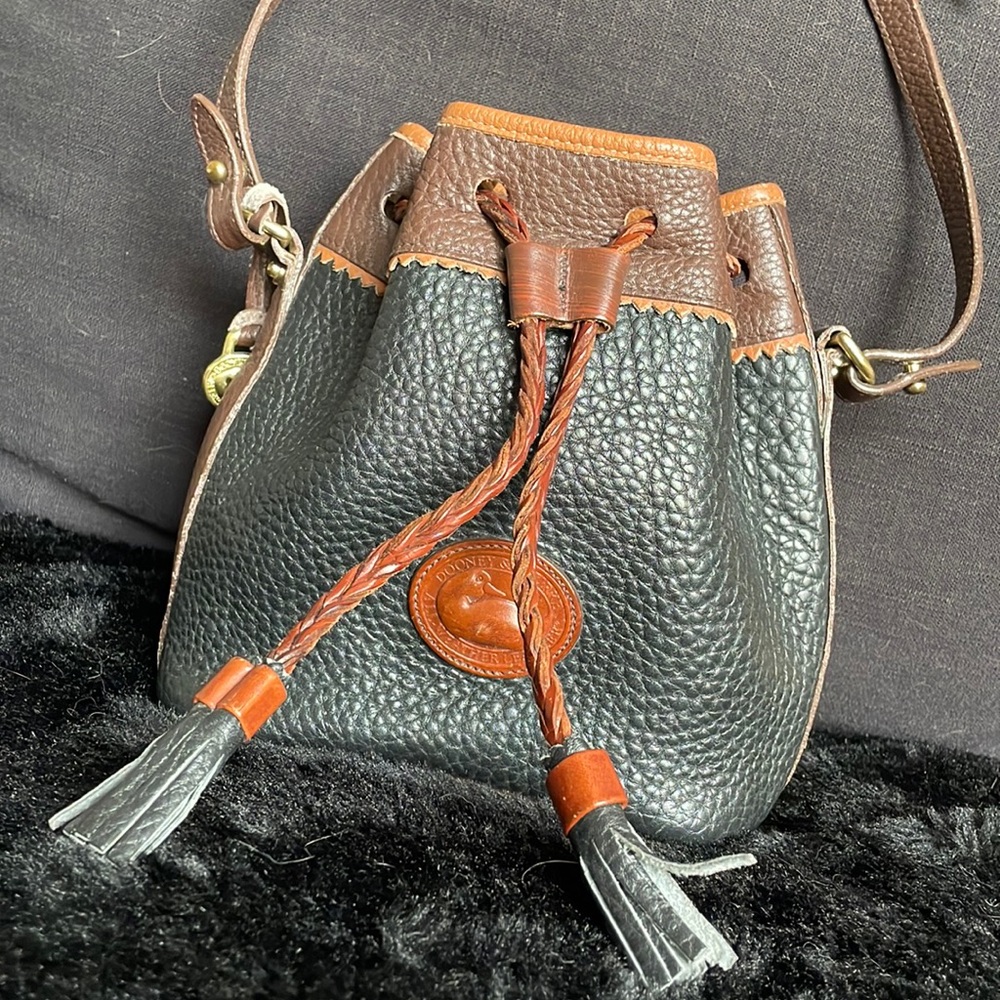 Vintage Dooney & Bourke drawstring purse